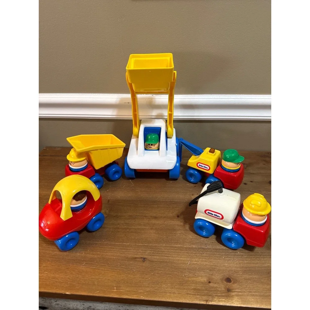 Vintage Little Tikes Toddle Tots Construction Vehicle Lot Front Loader Truck